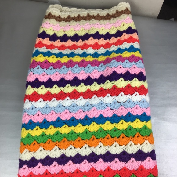 Vintage handmade knitted fan large blanket - Picture 6 of 13